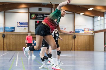 Bild 71 - wBJ HSG Kremperheide/Muensterdorf - HSG Joerl-Doppeleiche Vioel : Ergebnis: 34:23